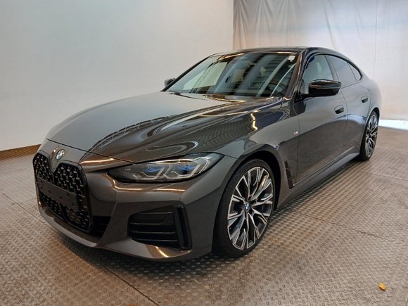 Vue de l’avant gauche