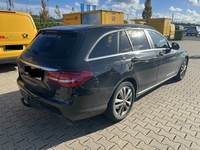 Vaizdas iš galo dešinės