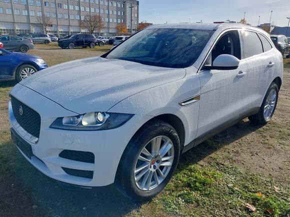 Vue de l’avant gauche