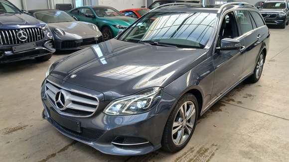 Vue de l’avant gauche