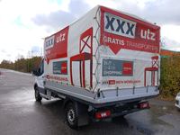 Vaade tagant vasakult