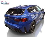 Изглед отзад отдясно