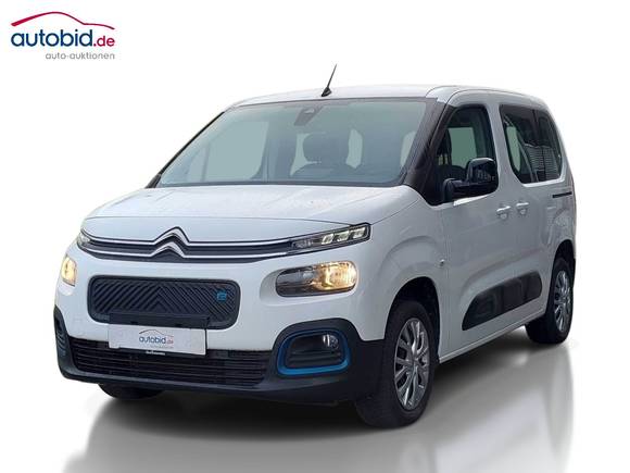 Изглед отпред отляво