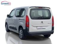 Изглед отзад отляво