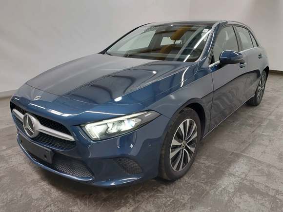 Vaizdas iš priekio kairės