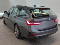 Vue de l’arrière gauche