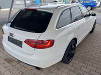 Skats no labās puses aizmugurē