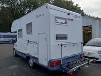 Widok z tyłu po stronie lewej