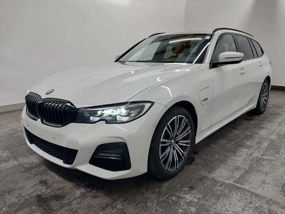 Vaizdas iš priekio kairės