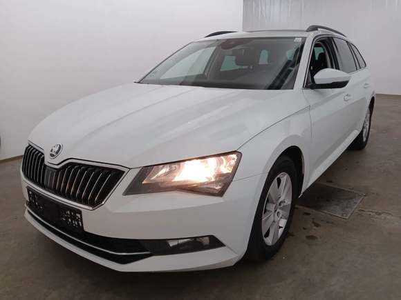 Vue de l’avant gauche