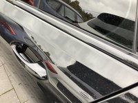 Deur links achteraan