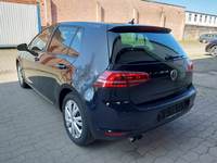 Vue de l’arrière gauche