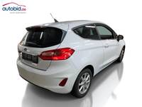 Vue de l’arrière droit