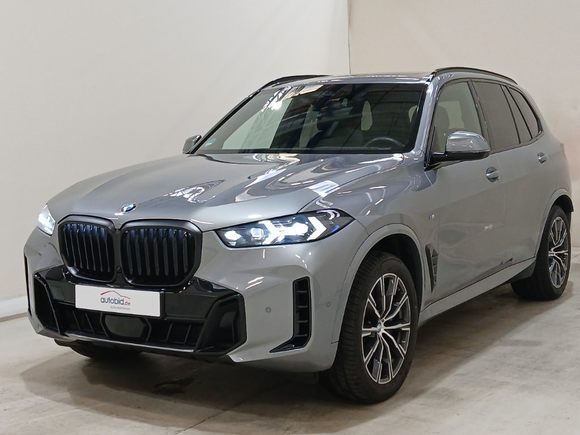 Vue de l’avant gauche