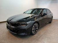 Vue de l’avant gauche