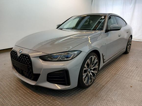 Vue de l’avant gauche