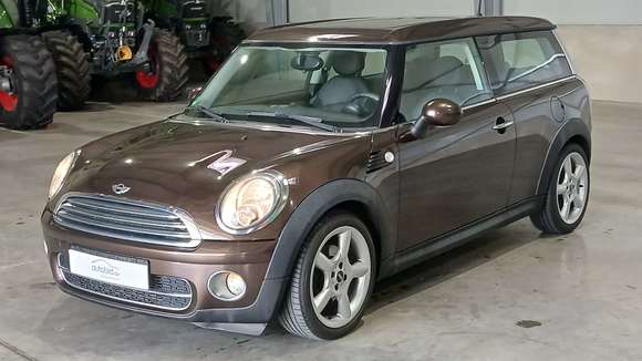 Vaizdas iš priekio kairės