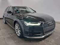 Pogled sprijeda desno