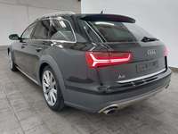 Pogled straga lijevo