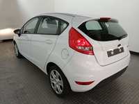 Vaizdas iš galo kairės