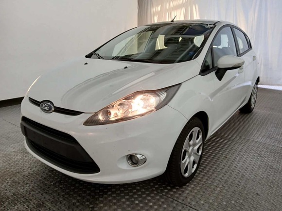 Vaizdas iš priekio kairės