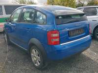 Vaade tagant vasakult