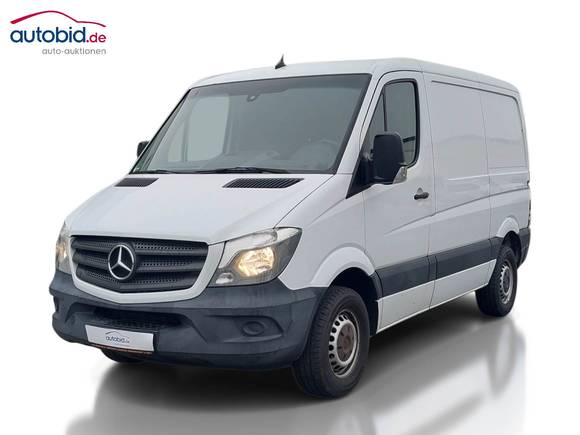 Pogled od napred levo