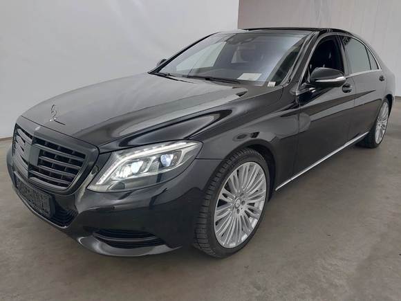 Vue de l’avant gauche