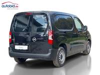 Изглед отзад отдясно