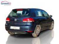 Изглед отзад отдясно