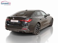 Изглед отзад отдясно