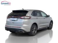 Изглед отзад отдясно