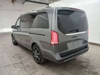 Vaizdas iš galo kairės