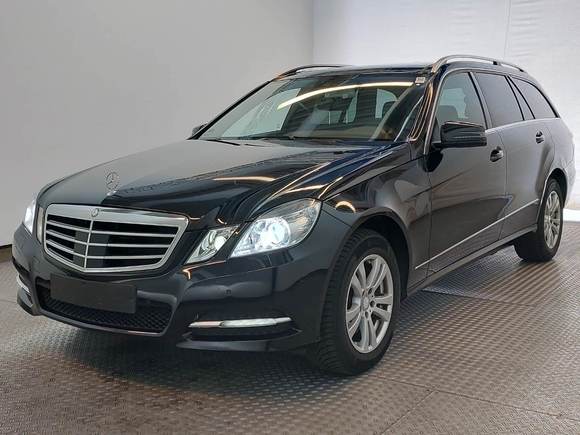 Vaizdas iš priekio kairės