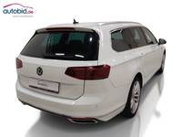 Pogled od pozadi desno