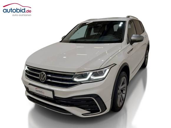 Pogled od napred levo