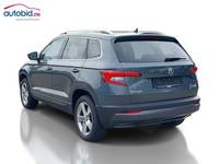 Vaizdas iš galo kairės