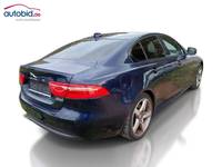 Skats no labās puses aizmugurē