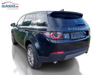 Skats no kreisās puses aizmugurē