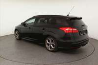 Vaade tagant vasakult