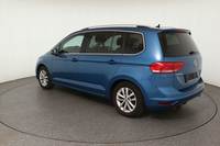 Vaade tagant vasakult