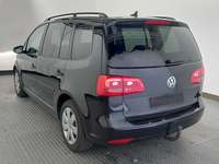 Vaizdas iš galo kairės