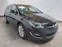 Pogled sprijeda desno