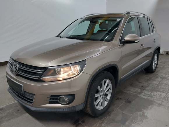 Pogled sprijeda lijevo