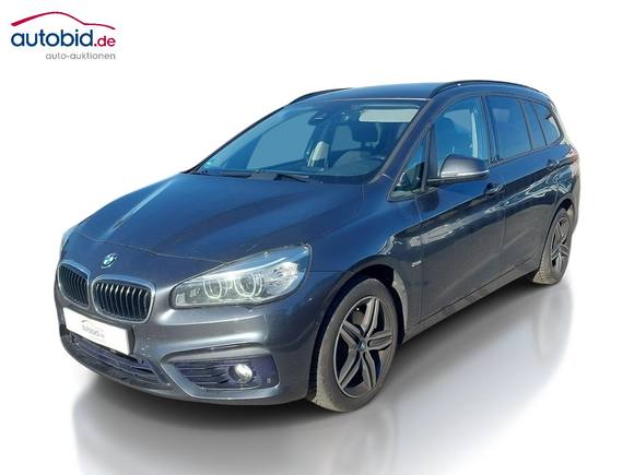 Pogled od napred levo