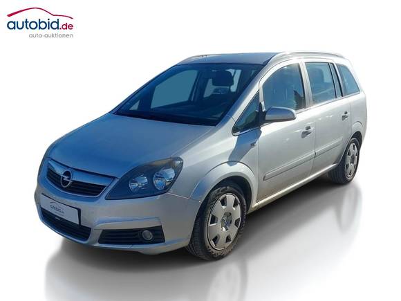 Вид спереди слева