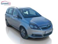 Вид спереди справа