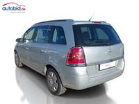 Вид сзади слева