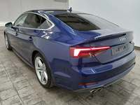 Pogled od pozadi levo