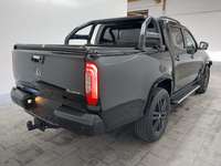 Pogled od pozadi desno